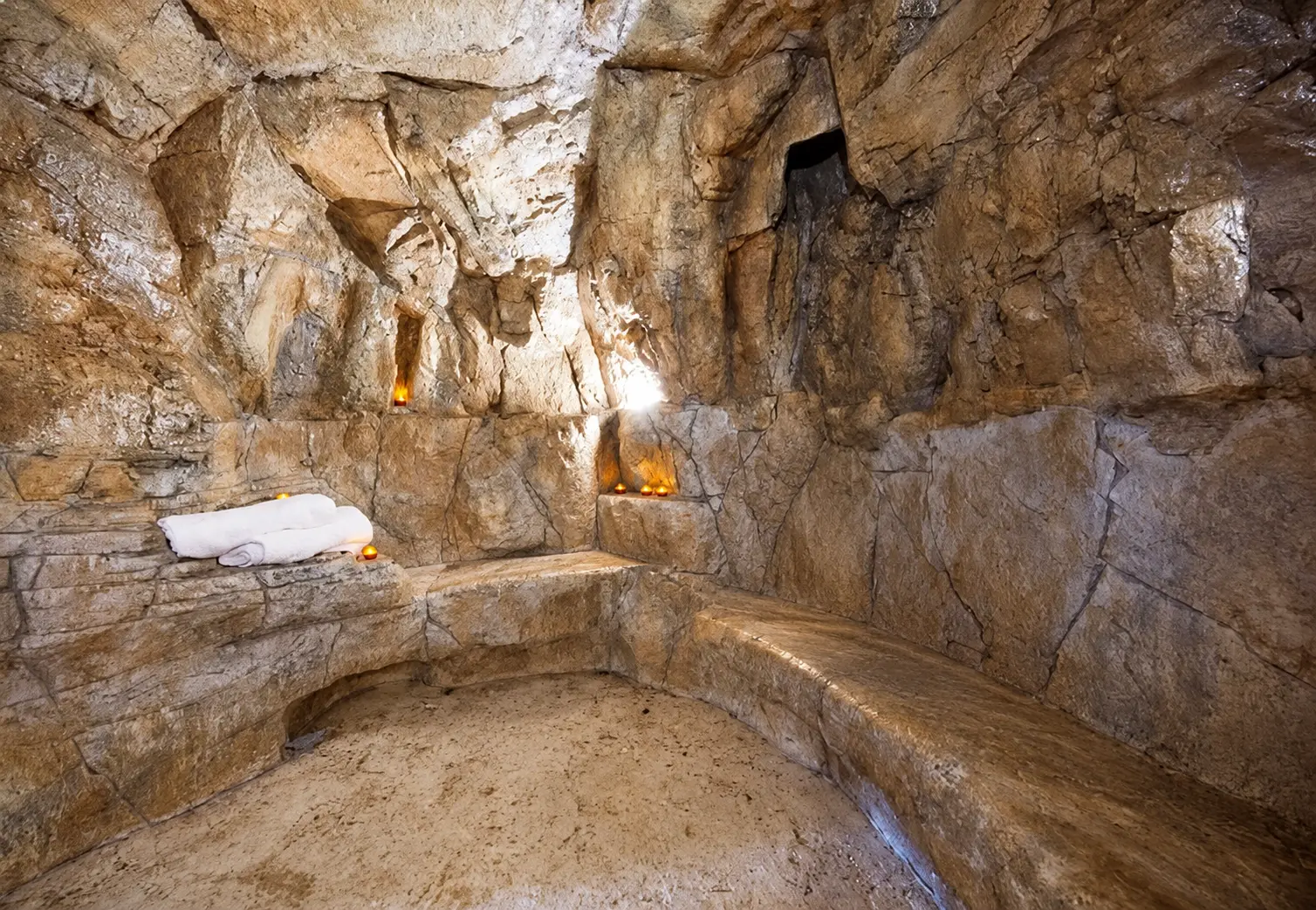 Sauna en grotte de pierre